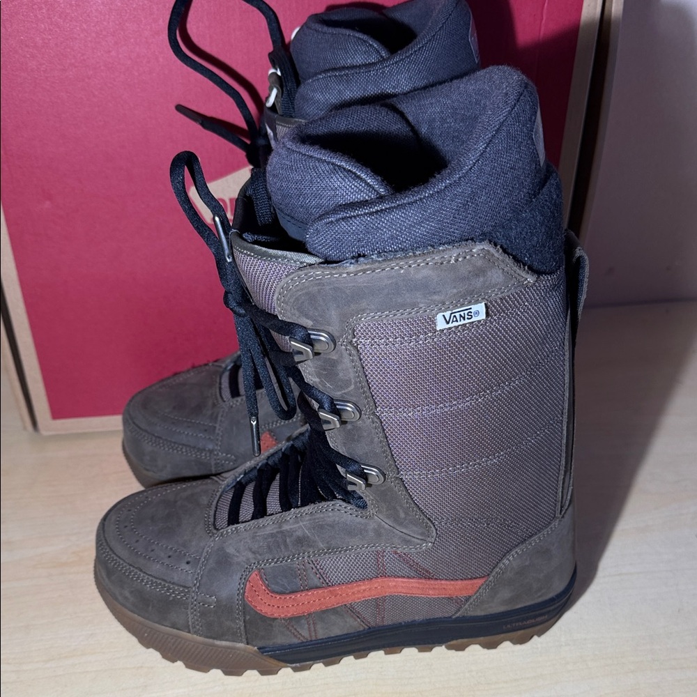 Vans Snowboard Boots with Brown and Black Details